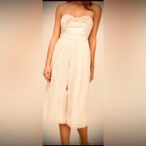 Anthropology Vera jumpsuit Cropped Wide Legs Front Bow Tie cream color size XS